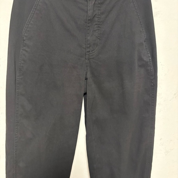 EVERLANE Utility Barrel Jean - Picture 4 of 12